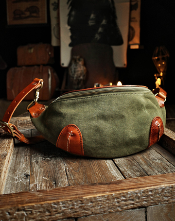 Crossbody Chest Bag for Commuting