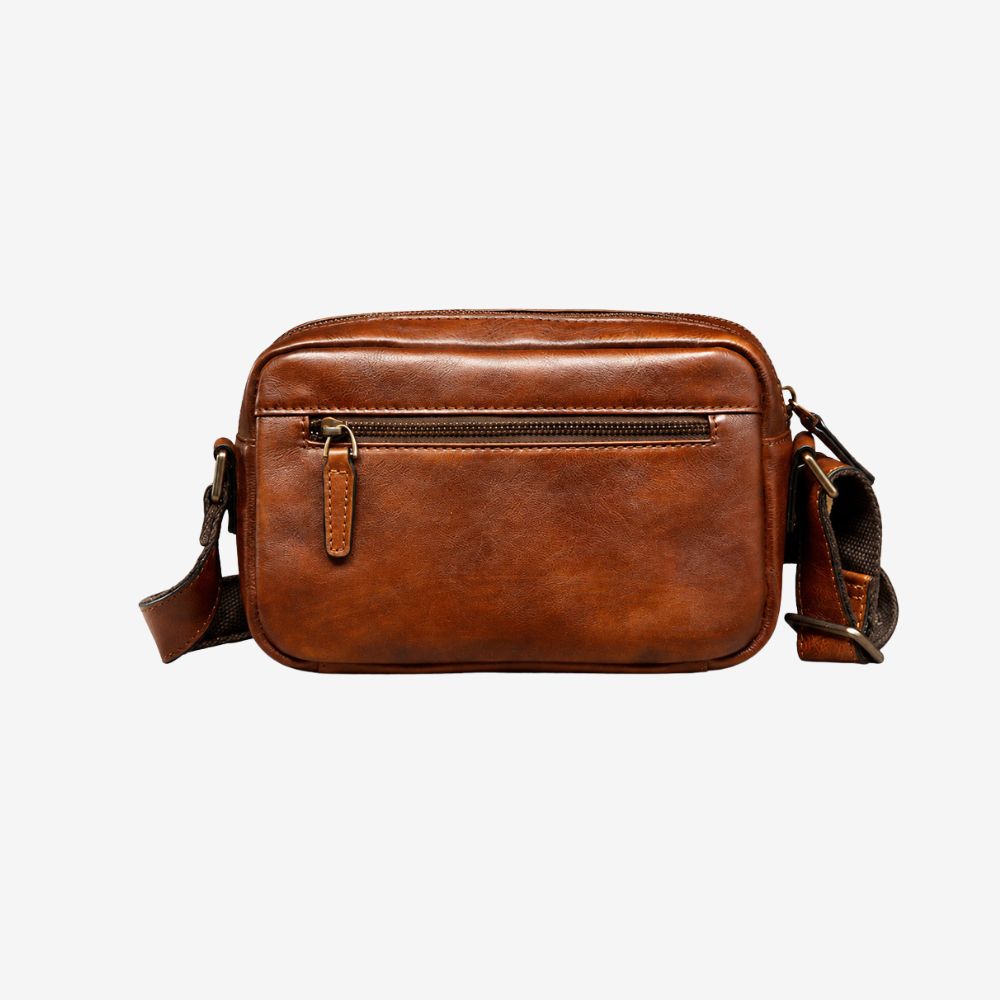 Premium Leather Shoulder Bag – Men's Messenger Bag for Casual & Stylish Everyday Use