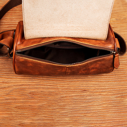 Brown Leather Shoulder Bag for Daily Use Cushioned for 7" Devices